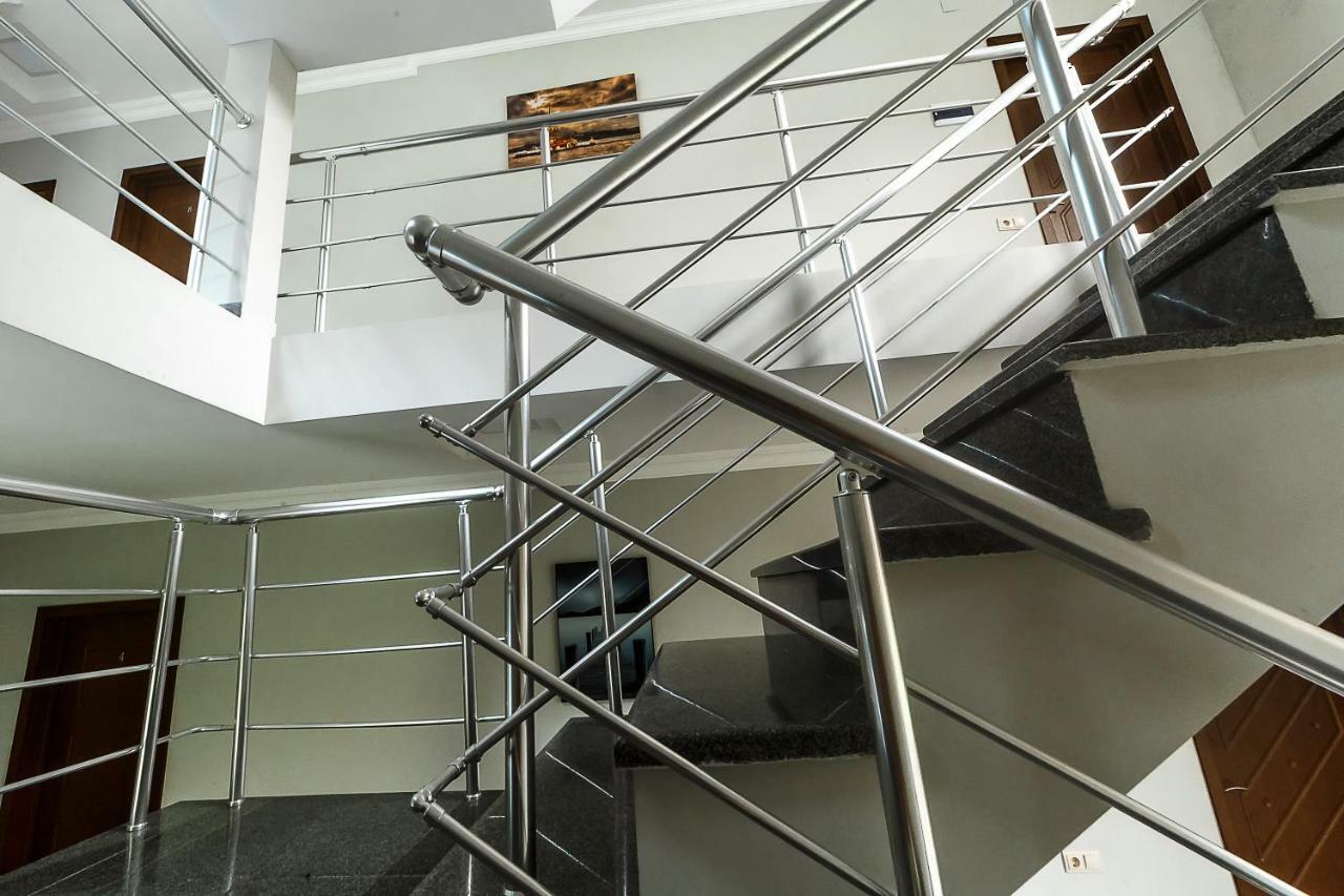 My House Villa โกนิโอ ภายนอก รูปภาพ